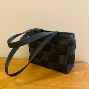 Harvey’s Original Seatbelt Bag Tote